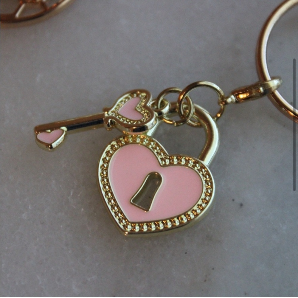 Pink Heart Lock & Key Keychain Bag Charm with Keyring Gold - Picture 2 of 2